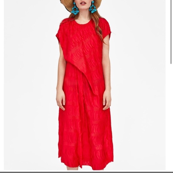 Zara Dresses & Skirts - Zara woman/basic Pleated & creased dress red M